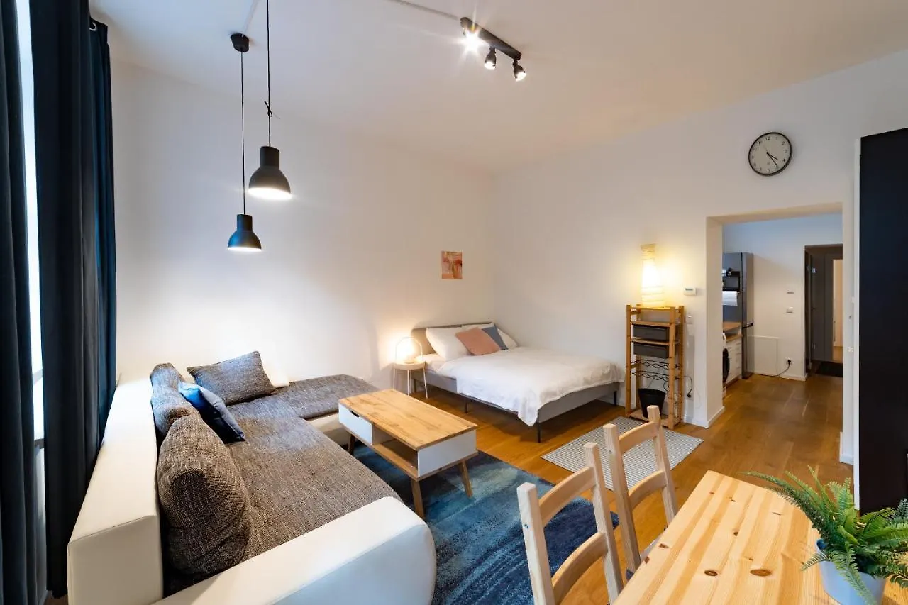 Cozy Apartment, 2 Private Terraces, 8 Min To City Center Vídeň